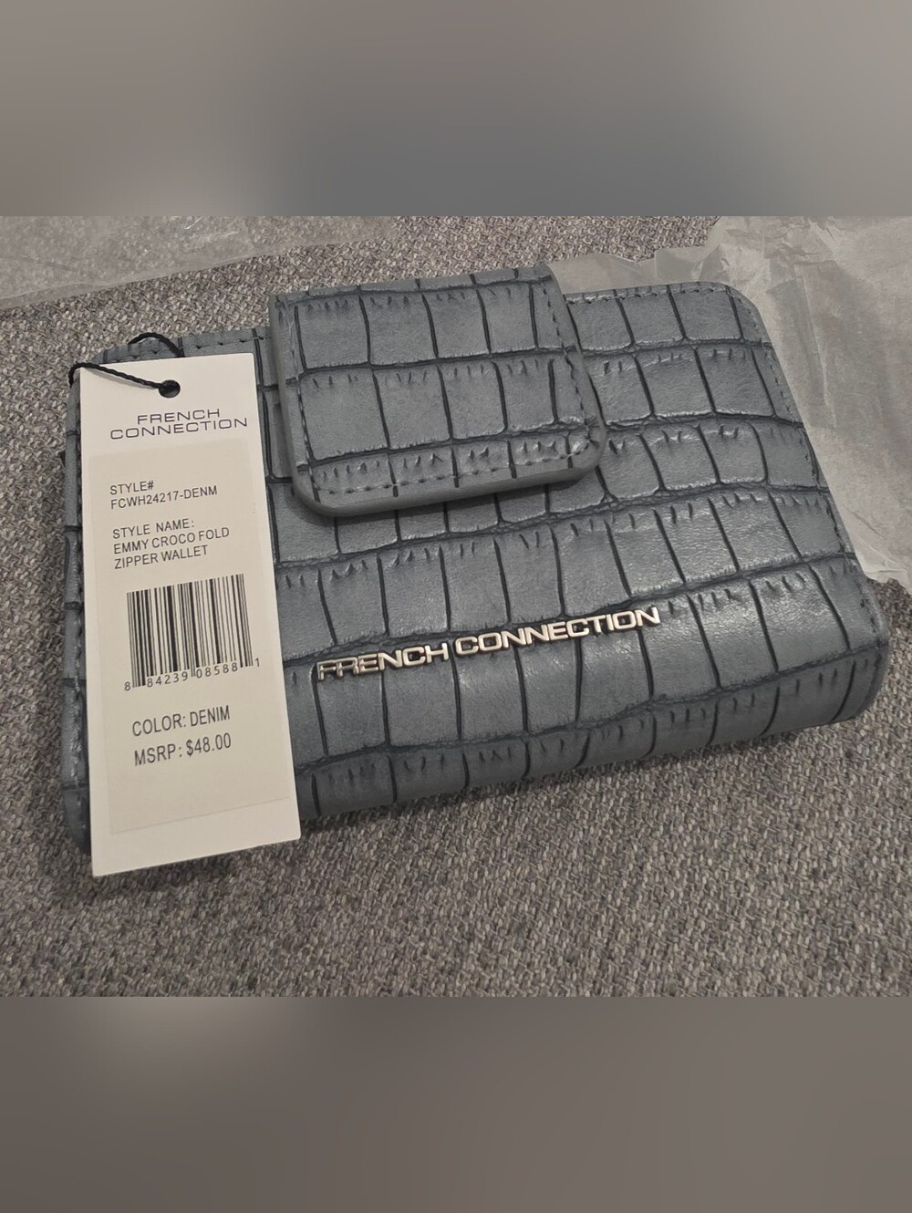 NWT French Connection Dark Grey Croc-Embossed Compact Wallet